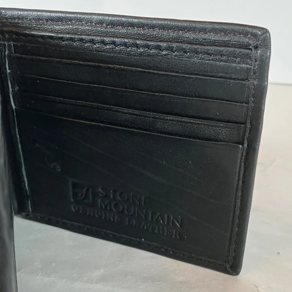 Stone Mountain Black Leather Wallet Card Holder